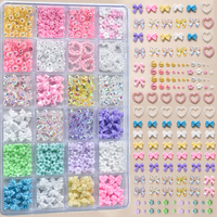 24 grilles de décorations pour nail art : mélange de nœuds en ruban Aurora, perles, cœurs, strass, fleurs en résine et ornements nœud papillon - Fournitures pour ongles