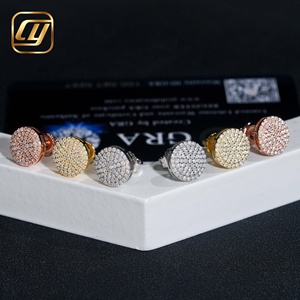 Boucles d'oreilles clous de luxe en moissanite plaqué or 18 carats, taille brillant rond, micro-pavé, forme boule, bijoux unisexe pour usage quotidien - Product Image 5