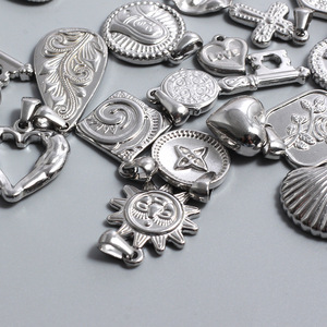 Dijes de Acero Inoxidable para Joyería DIY |   Diseños de Corazón, Estrella, Sol y Llave |   Accesorios que no se decoloran para manualidades - Product Image 4