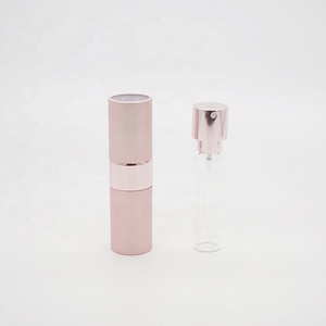 Lüks <span class=keywords><strong>ODM</strong></span> OEM renkli taşınabilir kolay taşıma 15ml <span class=keywords><strong>atomizer</strong></span> cam parfüm şişesi doldurulabilir vida boyun stokta