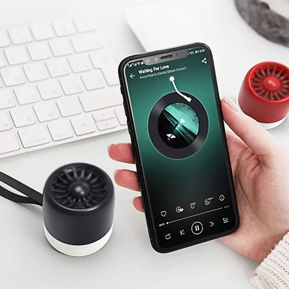 새로운 디자인 제품 Dropshipping 음성 통화 46G 휴대용 스피커 미니 스튜디오 스피커 액세서리 서라운드 사운드