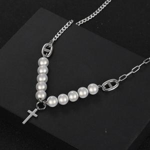 Collar de Perlas para Mujer con Colgante de Cruz Personalizado en Acero Inoxidable Pulido de Alta Calidad - Product Image 2