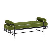 Ensemble de salon moderne mi-siècle en fer forgé noir mat, fauteuil en similicuir vert olive, canapé-lit trois places, pour appartement et centre commercial