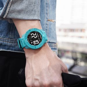 Montre numérique sportive SMAEL 8126 en plastique, chronographe, lumineuse, étanche, tendance, colorée, avec fonction d'alarme - Product Image 5