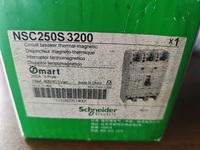 Interruptor de Circuito Compacto NSC250S NS 200A 3P 230V-400V AC PLC