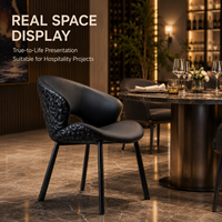 Fauteuil de salle à manger ergonomique moderne avec dossier enveloppant matelassé et pieds en métal noir pour hôtel et restaurant
