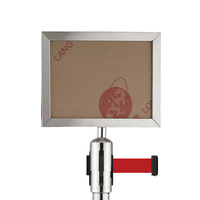 Barrière de file d'attente en métal rétractable pour l'intérieur support de panneau d'affichage A4 poteaux de contrôle des foules produit de barrières de circulation