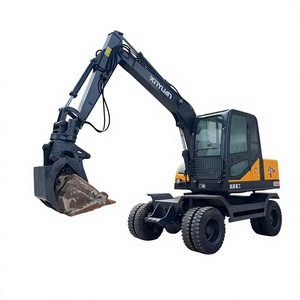 Mini-excavatrice sur pneus d'occasion XINYUAN 75W, petite excavatrice hydraulique Hyundai 7 tonnes avec moteur et pompe - Product Image 6