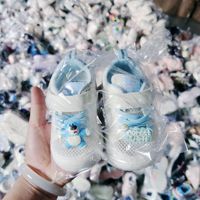 Vente en gros usine – Baskets pour enfants à prix abordable, en stock, avec empeigne en cuir véritable et maille respirante, légères, pour la course, hiver et été