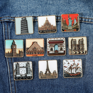 Broches en métal de bâtiments célèbres du monde entier, Big Ben Londres, Tour Eiffel <span class=keywords><strong>Paris</strong></span>, émail doux doré, badges de revers, broches de chapeau - Product Image 1
