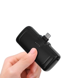 Batterie externe portable en forme de capsule avec câble intégré de 5000 mAh et personnalisation de la batterie externe portable - Product Image 1