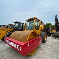 Compacteur vibrant d'occasion DYNAPAC CA510D à effet de compactage uniforme et système de transport antidérapant pour la remise en état des terres et la compactation de la terre