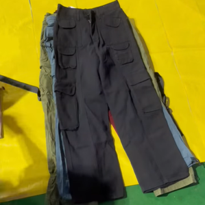 Pantaloni Cargo Tattici Usati di Alta Qualità per Uomo e Donna, Taglie Miste, Vendita all'Ingrosso di Abbigliamento di Seconda Mano - Product Image 3