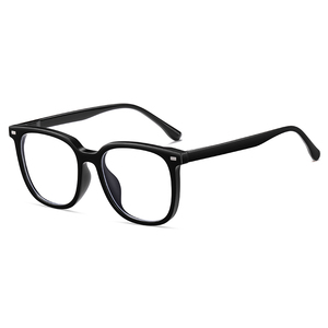 Atacado TR90 Magnet Interchangeable <span class=keywords><strong>Lens</strong></span> Sunglasses Wrap Around Frame para uso ao ar livre Lentes polarizadas para pessoas míopes - Product Image 3