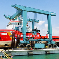 Plateforme de levage hydraulique marine sur mesure de 300 tonnes pour la manutention de yachts et la réparation de navires