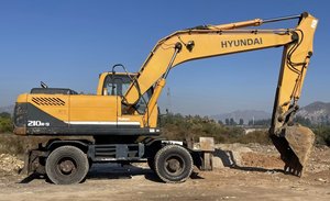 Excavatrice sur pneus Hyundai 210W-9 d'occasion de 21 tonnes de bonne qualité, excavatrice sur pneus Hyundai d'occasion à vendre à prix réduit - Product Image 6