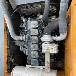 Pelle sur chenilles originale Hyundai 220-9S de 22 tonnes d'occasion avec moteur Cummins Capacité du godet de 1.2m Puissance de 110 à 125 kW - Product Image 5