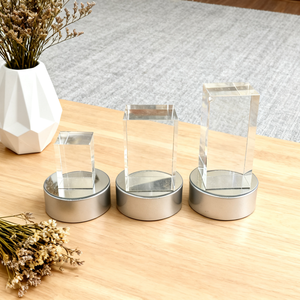 ผู้ผลิตคริสตัลทรงลูกบาศก์ K9 คริสตัลเปล่าสำหรับสลัก  ตัวหนีบกระดาษคริสตัลทรงลูกบาศก์สำหรับงานฝีมือและของที่ระลึก - Product Image 6