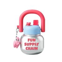 Grande bouteille d'eau jetable mignonne de 680 ml, tendance, en plastique, compatible lave-vaisselle, pour hommes, femmes, étudiants, cadeaux directs