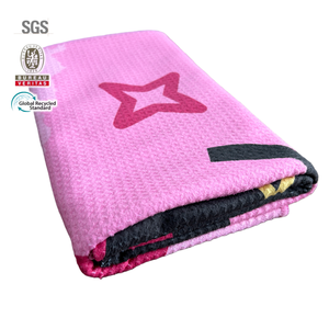 Asciugamano da Spiaggia Ecologico in Microfibra con Stampa Sublimatica di Gattine, Decorazione per Feste, Morbido e Senza Sabbia, Regalo per Ragazze - Product Image 2