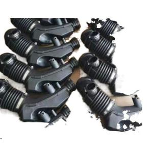 Tuyau de radiateur Mercedes-Benz 13718612085 noir pour remplacement et réparation - Product Image 1