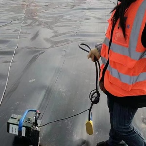 Bâche de bassin en <span class=keywords><strong>polyéthylène</strong></span> haute densité (HDPE) et <span class=keywords><strong>polyéthylène</strong></span> linéaire à faible densité (LLDPE) anti-UV conforme à la norme ASTM, pour usage en pisciculture et en barrage, avec garantie de plus de 5 ans - Product Image 6