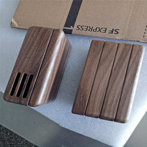 Custodia <span class=keywords><strong>in</strong></span> <span class=keywords><strong>legno</strong></span> massello di noce nera personalizzata dalla fabbrica per altoparlanti intagliati tipo di incisione <span class=keywords><strong>legno</strong></span> artigianale scatole e cartelli da parete - Product Image 3