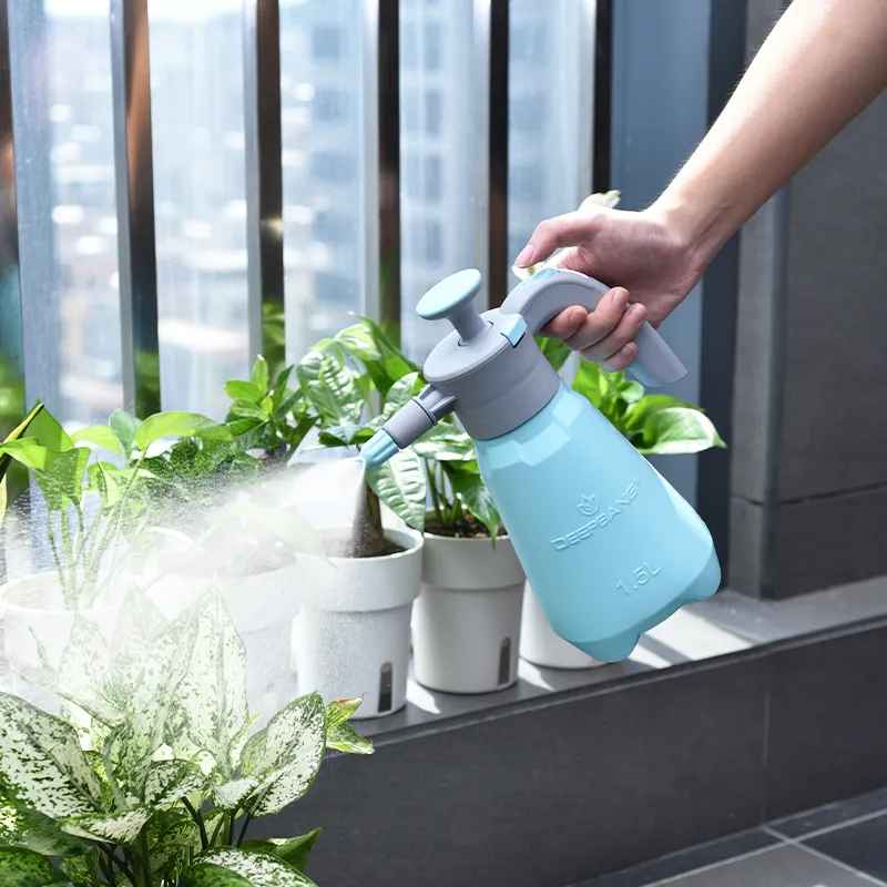 Deepbang-bomba de mano portátil de plástico, rociador de niebla a presión para plantas, fabricante de productos de jardín, OEM, 1.5L
