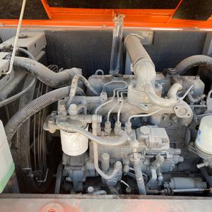 Mini-excavatrice hydraulique d'occasion Hitachi ZX60 de 6 tonnes, haute qualité, faible nombre d'heures de travail, pour usage agricole et domestique - Product Image 4