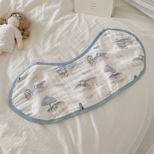 Grand Bavoir pour Bébé, Serviette Anti-Salive 6 Couches en <span class=keywords><strong>Gaze</strong></span> <span class=keywords><strong>de</strong></span> <span class=keywords><strong>Coton</strong></span> et Bambou avec Protection d'Épaule - Product Image 3