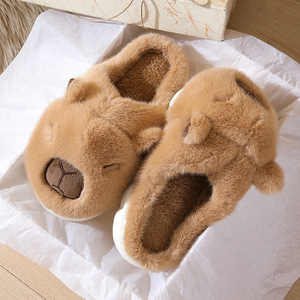 Nouvelles pantoufles en peluche pour la famille de trois personnes, modèle hiver 2025, mignonnes, motif Kapibala Dolphin, en PVC - Product Image 6