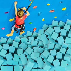 Venta caliente Pit Blocks Trampoline Park Gymnastic Pool Ball Cubo de esponja de espuma para interiores - Product Image 6