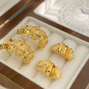 Pendientes Minimalistas de Acero Inoxidable para Mujer, Impermeables, Antideslustre, Color Acero, Antialérgicos, Accesorios de Uso Diario - Product Image 3