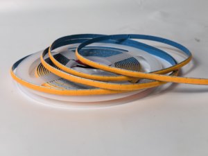Bande LED COB à faible perte de transmission de haute qualité pour alimentation haute tension, CCT réglable, livrée avec support adhésif 3M - Product Image 2
