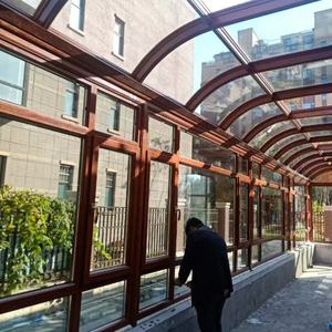 Série de vérandas incurvées de haute qualité, design moderne, structure extérieure en aluminium avec toit en verre isolant et moulures pour maison - Product Image 4