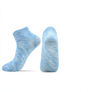 Chaussettes en gros à faible MOQ, de bonne qualité, décontractées, coupe basse, antidérapantes, séchage rapide, unisexe, pour femmes et hommes - Product Image 3