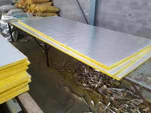 Panneau <span class=keywords><strong>de</strong></span> <span class=keywords><strong>laine</strong></span> <span class=keywords><strong>de</strong></span> <span class=keywords><strong>verre</strong></span> carré <span class=keywords><strong>de</strong></span> conception industrielle isolation thermique ignifuge <span class=keywords><strong>de</strong></span> <span class=keywords><strong>cloison</strong></span> <span class=keywords><strong>de</strong></span> séparation avec la fibre <span class=keywords><strong>de</strong></span> <span class=keywords><strong>verre</strong></span> <span class=keywords><strong>de</strong></span> feuille d'aluminium - Product Image 6