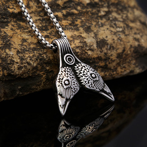 Yunnique Collier Pendentif Tête d'Aigle en Argent Tibétain, Chaîne de 3mm, Chaîne de Pull Tendance, Bijoux pour Homme, Style Rétro - Product Image 1