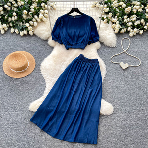 Ensemble décontracté d'été <span class=keywords><strong>2</strong></span> pièces pour femme : Tunique à manches lanternes et jupe taille haute ajustée – Vente en gros - Product Image 2