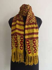 Étole d'hiver pour femme en tissu Ryon doux, imprimé à la main Ajrakh, couleurs attrayantes, motifs, lavable en machine, longueur 2 mètres, largeur 28 pouces - Product Image 6