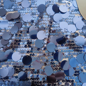 <span class=keywords><strong>2025</strong></span> Mới Bán Buôn Wedding Stage Dress 5Mm Chồng chéo Sequins Lưới Thêu Vải Mới 18Mm Lớn Bạc <span class=keywords><strong>Sequin</strong></span> Vải - Product Image 5