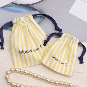 กระเป๋าสกินแคร์ผ้าฝ้ายลายตารางหมากรุกหรูกระเป๋าเครื่องสำอางน้ำหอมชุดของขวัญถุงผ้ามัสลินกันฝุ่น - Product Image 3