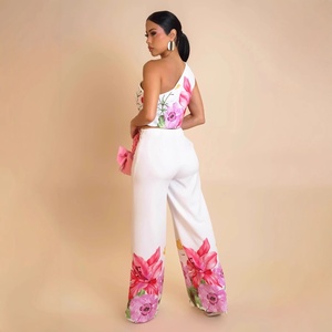 Elegante conjunto de dos piezas estampado de verano con hombros asimétricos y pantalón de pierna ancha, mono elástico estilo casual para mujer - Product Image 4