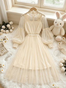 Robe midi en tulle blanc pour femmes grandes tailles, col montant, manches longues bouffantes, appliques florales 3D en dentelle, taille smockée, coupe trapèze - Product Image 2