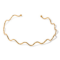 Vente en gros Collier à chaîne simple plaqué or 18 carats avec mini dauphin