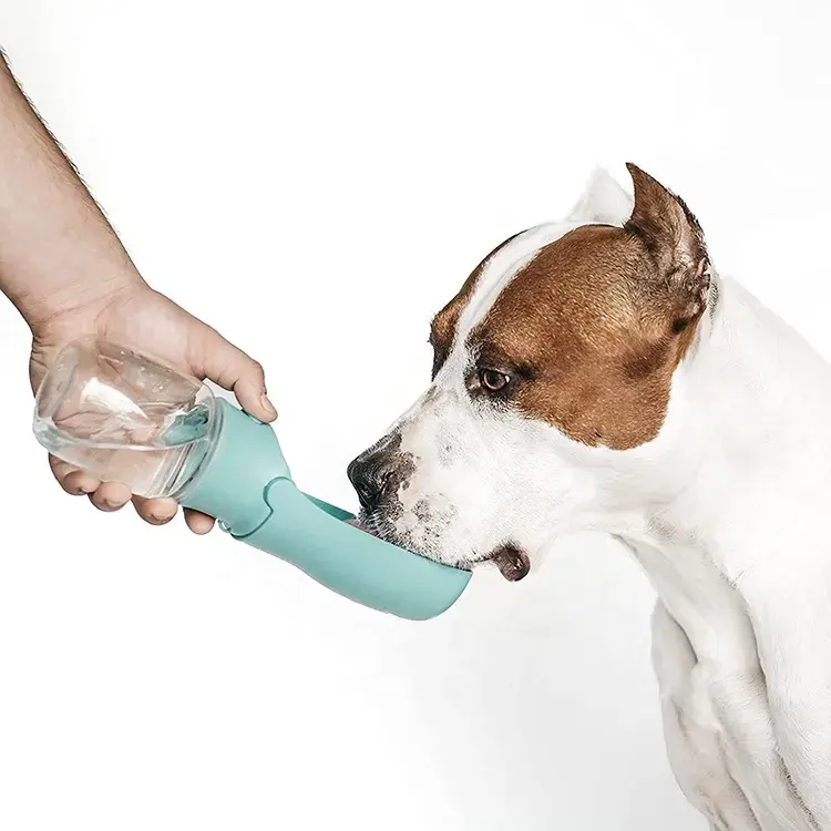 Geerduo Top Seller New Design Pet Travel Portable Dog Water Bottle For Wholesales 2 in 1 function Foldable Pet Bottle