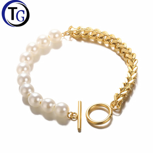 <span class=keywords><strong>Bracciale</strong></span> Classico in Acciaio Inossidabile Placcato Oro 18K <span class=keywords><strong>con</strong></span> Catena a <span class=keywords><strong>Volpe</strong></span> e Chiusura OT, Bracciali <span class=keywords><strong>con</strong></span> Perle Anti-Ossidazione per Donne e Ragazze - Product Image 1