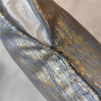 Housse de coussin jacquard métallique de haute qualité, motif abstrait, pour la décoration intérieure, vente en gros