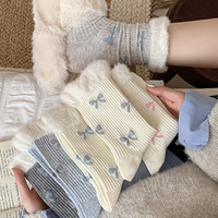 Chaussettes mi-mollet en fausse fourrure, mignonnes et moelleuses, avec nœud décoratif, amincissantes par compression, pour l'automne et l'hiver, vente en gros, nouveauté, polyvalentes