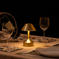 Lampe de table sans fil rechargeable en aluminium, vente en gros, indice de protection IP54, télécommande, design moderne flexible, pièce de décoration élégante pour la chambre à coucher